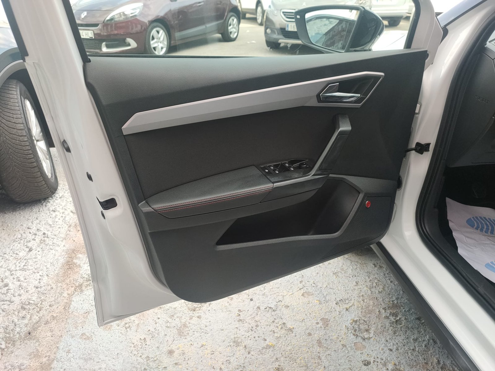 SEAT ARONA FR