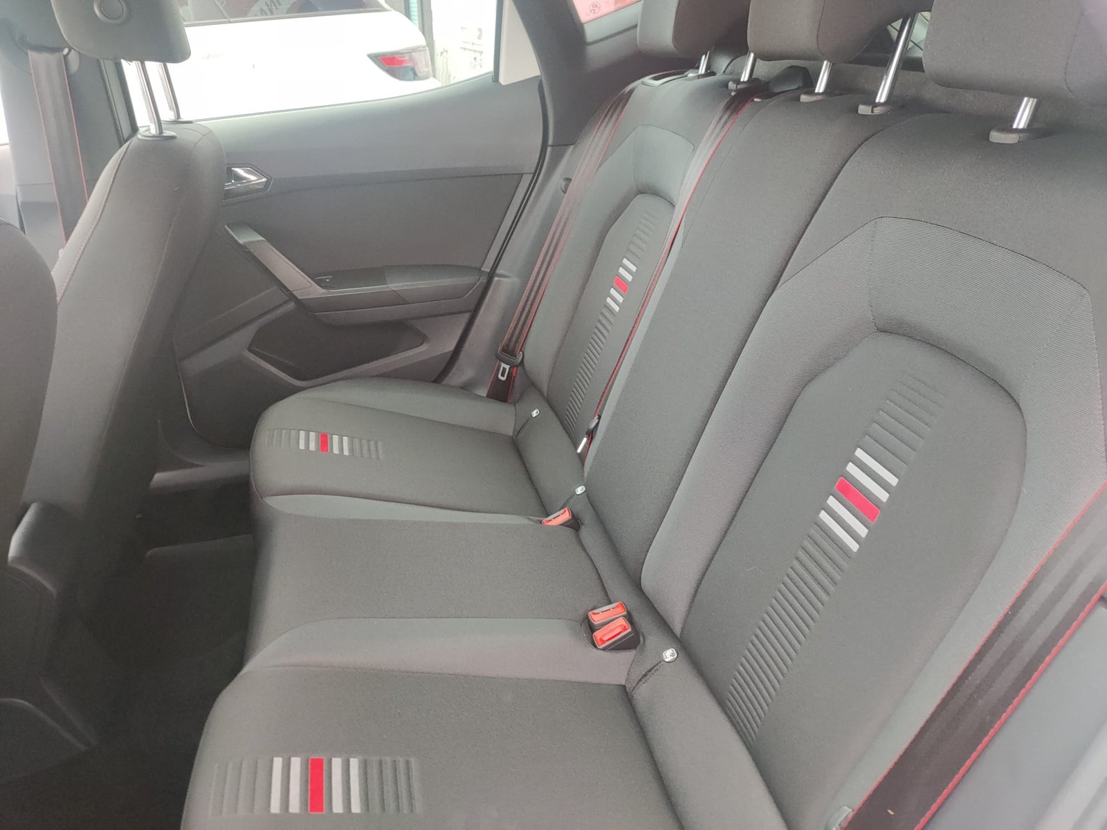 SEAT ARONA FR