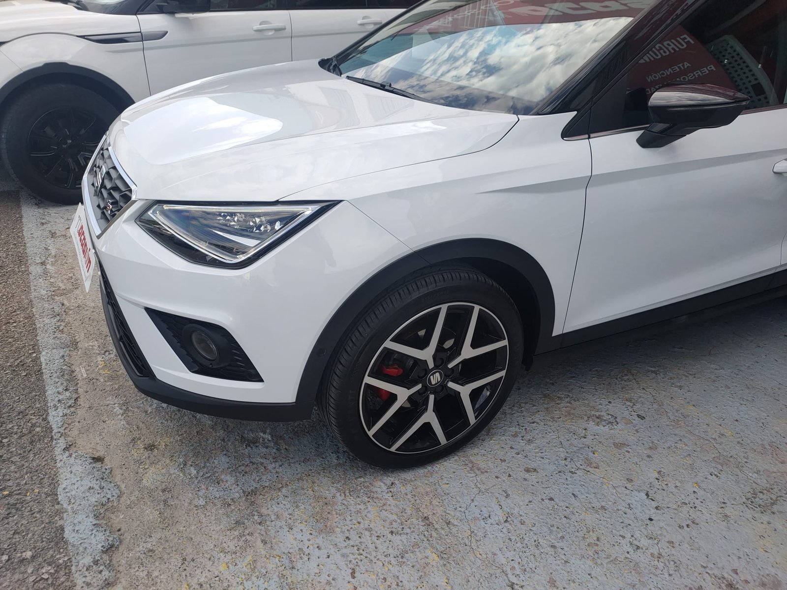 SEAT ARONA FR