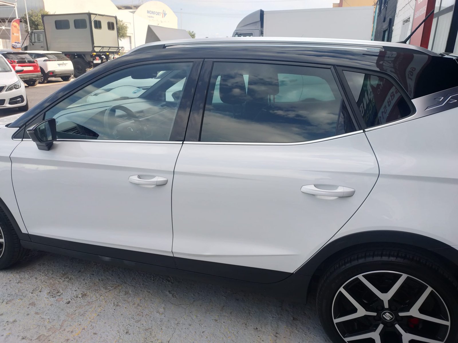 SEAT ARONA FR