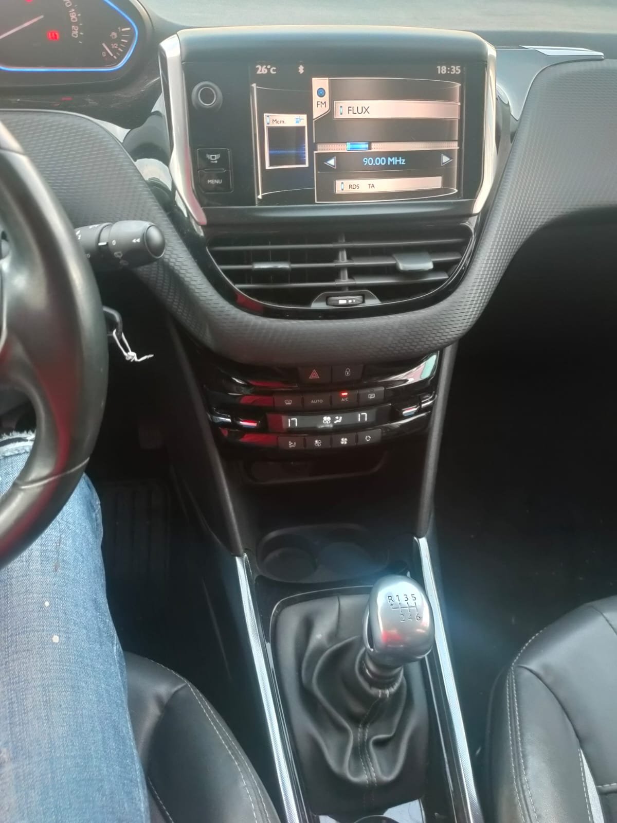PEUGEOT 2008 ALLURE e-HDI
