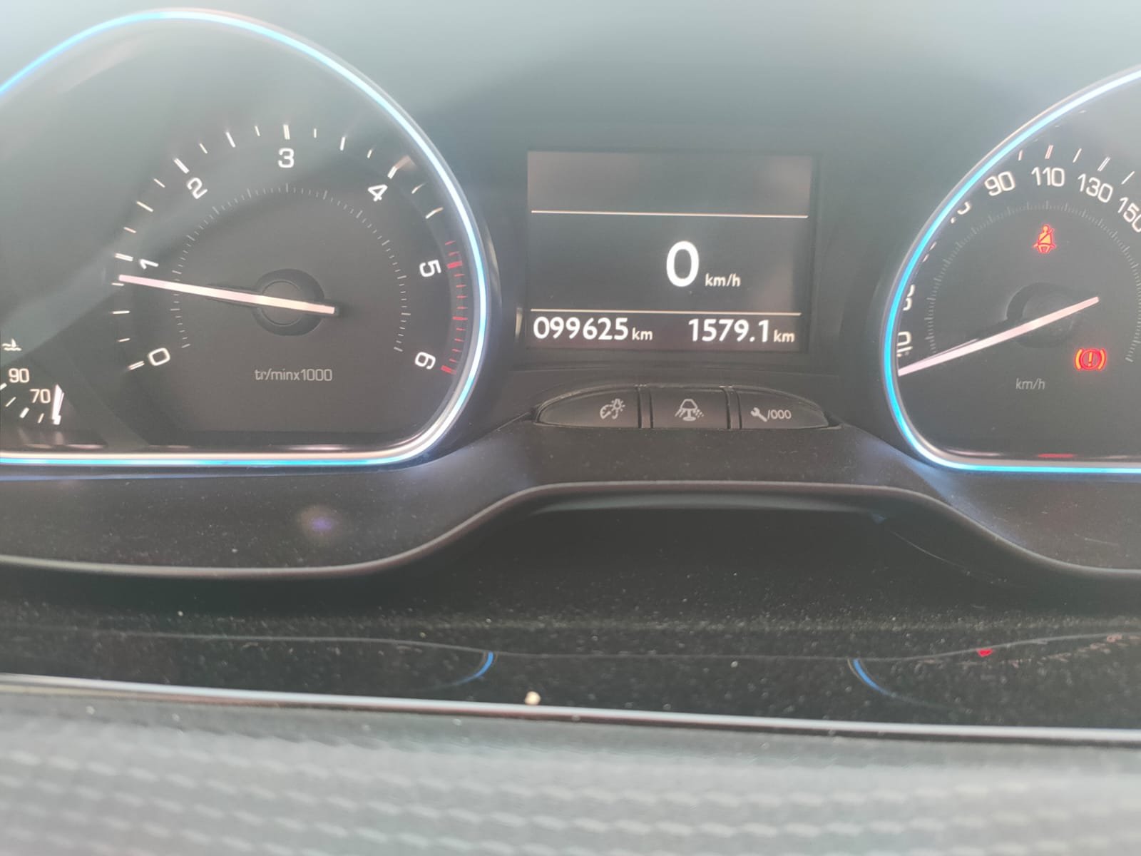 PEUGEOT 2008 ALLURE e-HDI