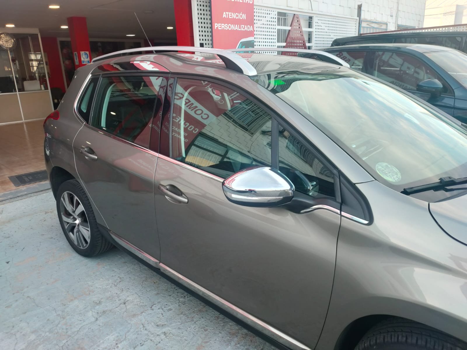 PEUGEOT 2008 ALLURE e-HDI