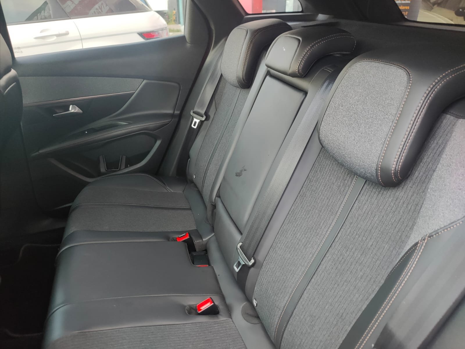 PEUGEOT 3008 GT LINE