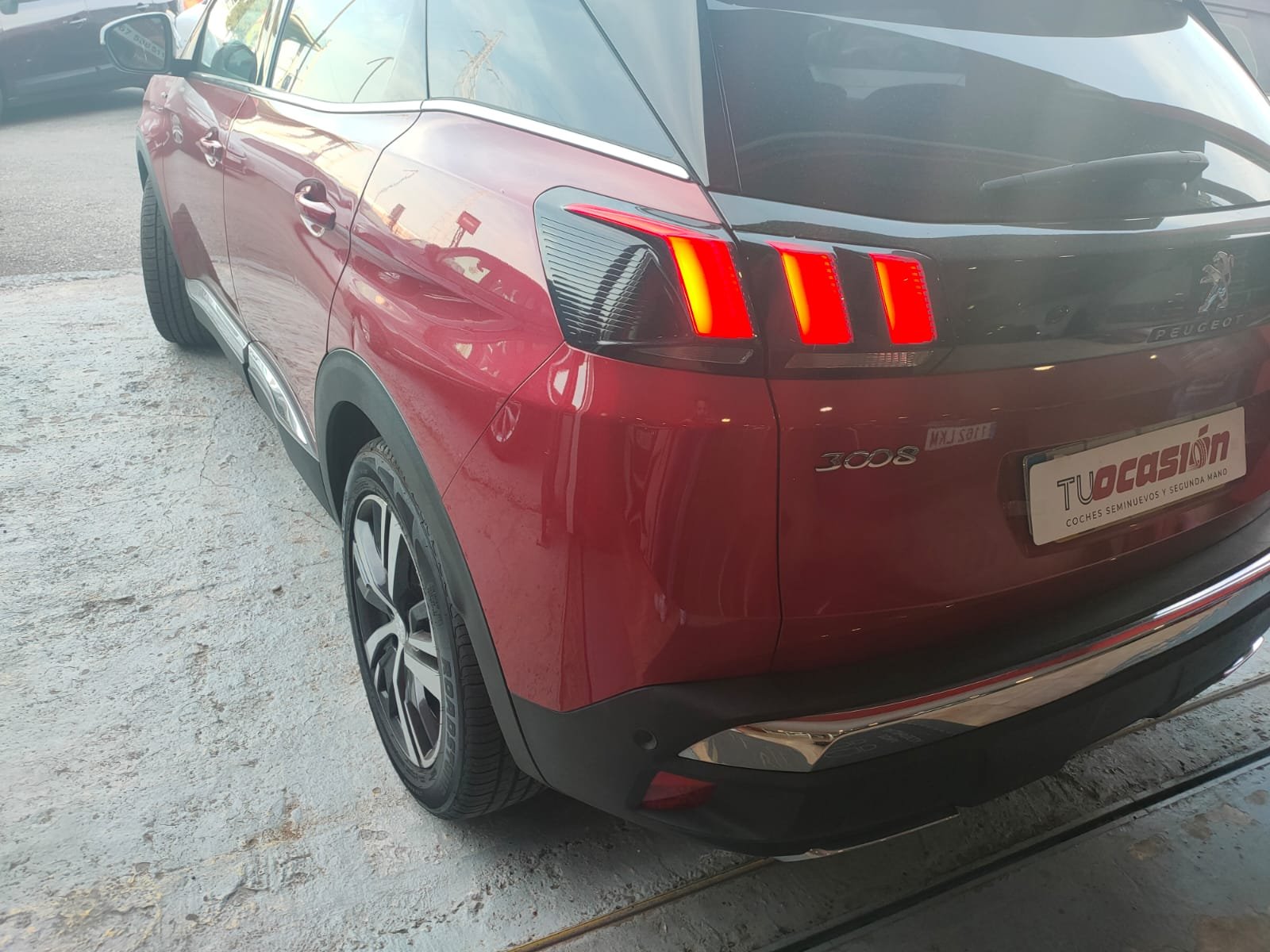 PEUGEOT 3008 GT LINE