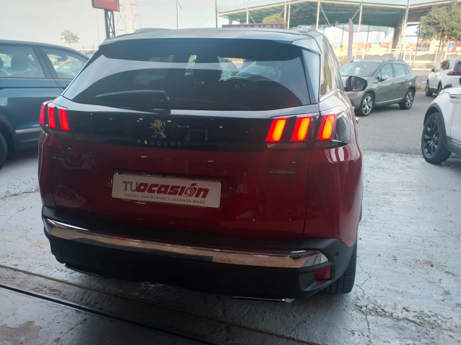 PEUGEOT 3008 GT LINE