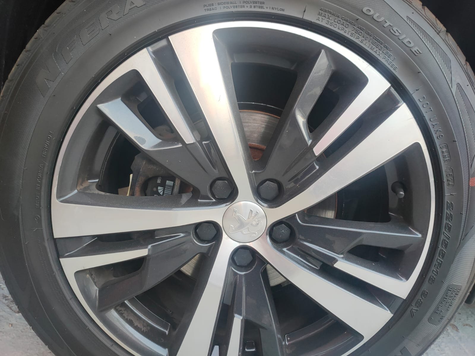 PEUGEOT 3008 GT LINE