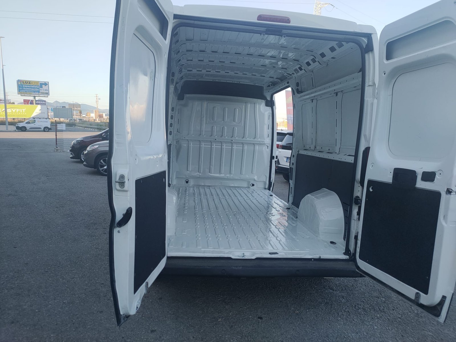 PEUGEOT BOXER