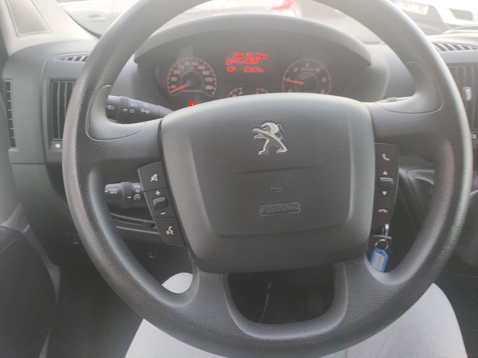 PEUGEOT BOXER