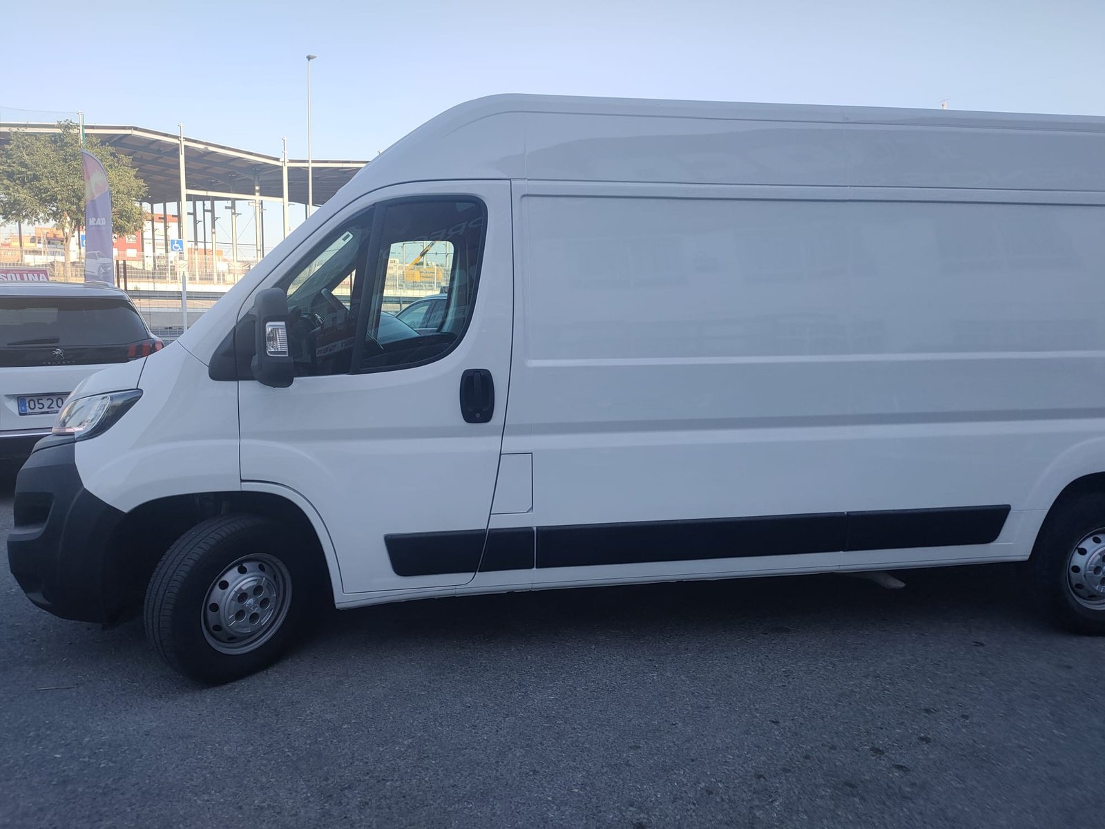 PEUGEOT BOXER