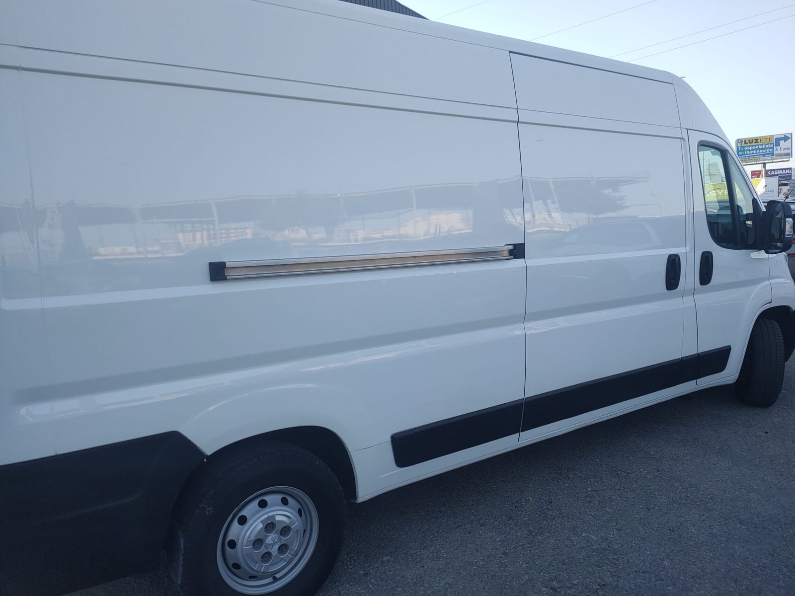 PEUGEOT BOXER