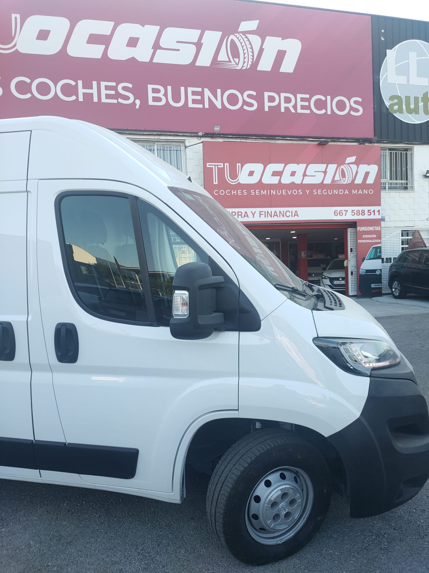 PEUGEOT BOXER