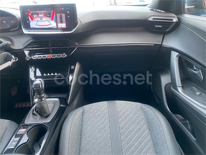 PEUGEOT 2008 Style Puretech 100 SS 6 Vel. MAN