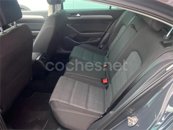 VOLKSWAGEN Passat Executive 2.0 TDI