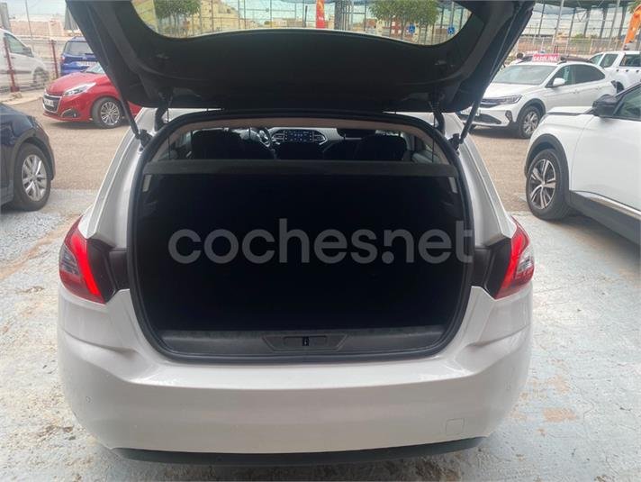 PEUGEOT 308 Style BlueHDi 130 SS