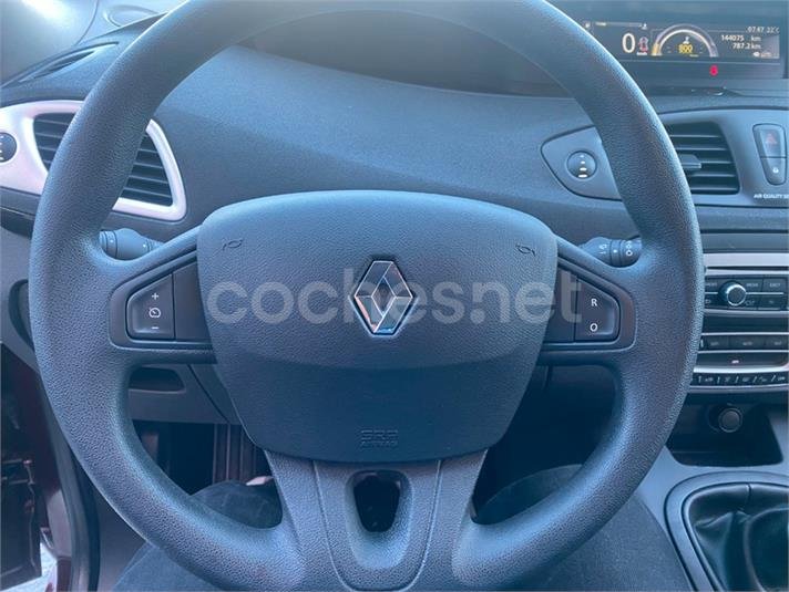 RENAULT Scénic Authentique dCi 95 eco2