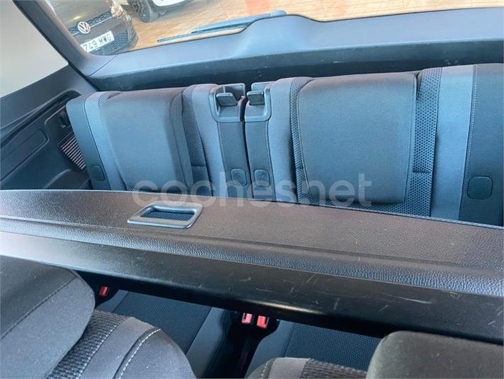 VOLKSWAGEN Touran Business Navi 1.6 TDI