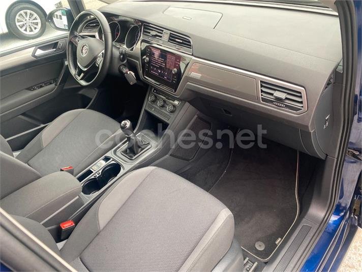 VOLKSWAGEN Touran Business Navi 1.6 TDI BMT