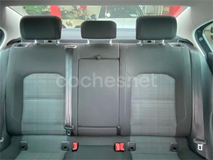 VOLKSWAGEN Passat Executive 2.0 TDI