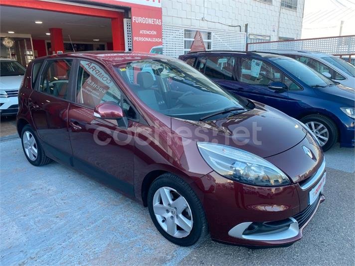RENAULT Scénic Authentique dCi 95 eco2