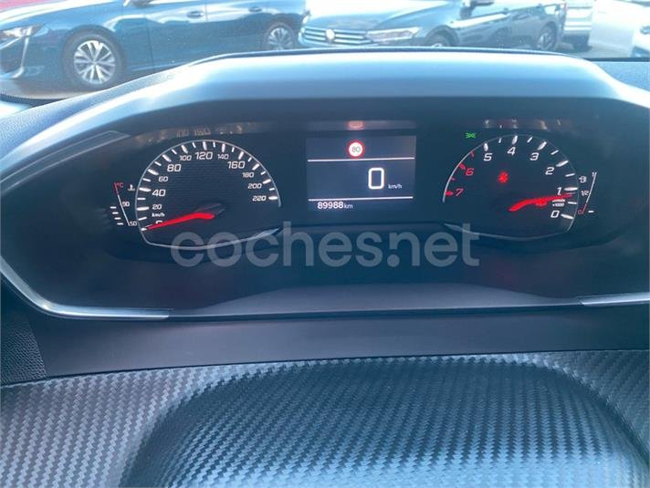 PEUGEOT 208 PureTech Active Pack