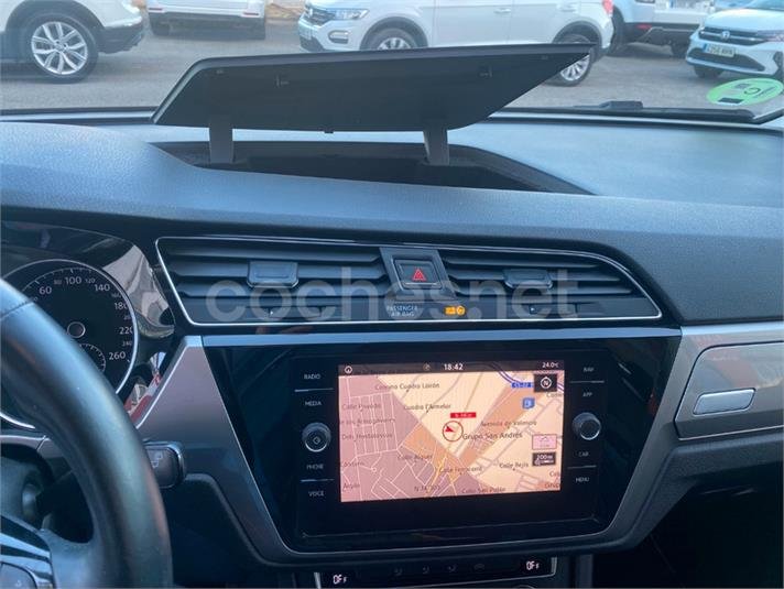VOLKSWAGEN Touran Business Navi 1.6 TDI