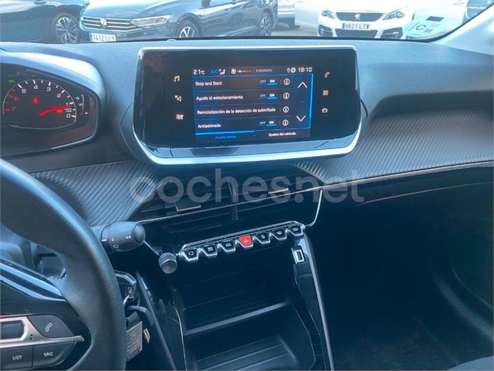 PEUGEOT 208 PureTech Active Pack