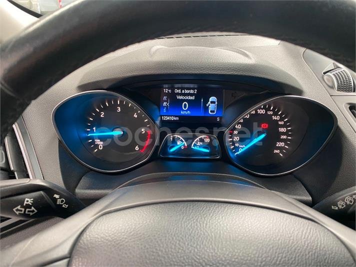 FORD Kuga 2.0 TDCi 4x2 ASS Trend