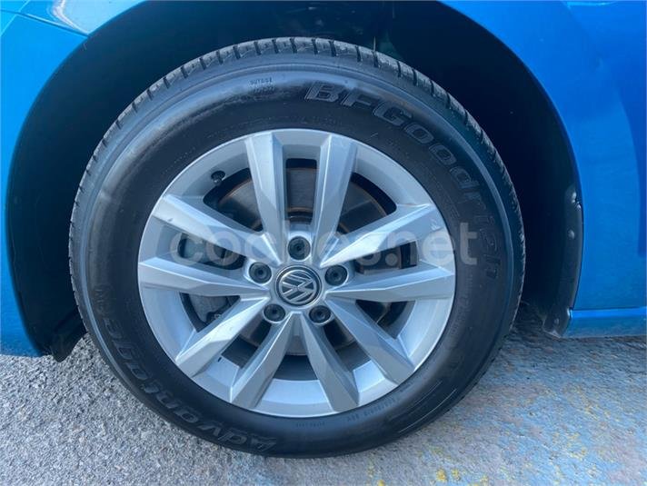 VOLKSWAGEN Touran Business Navi 1.6 TDI