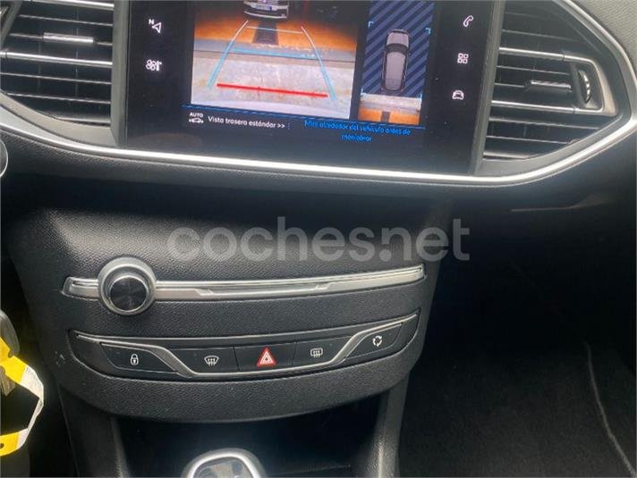 PEUGEOT 308 Style BlueHDi 130 SS