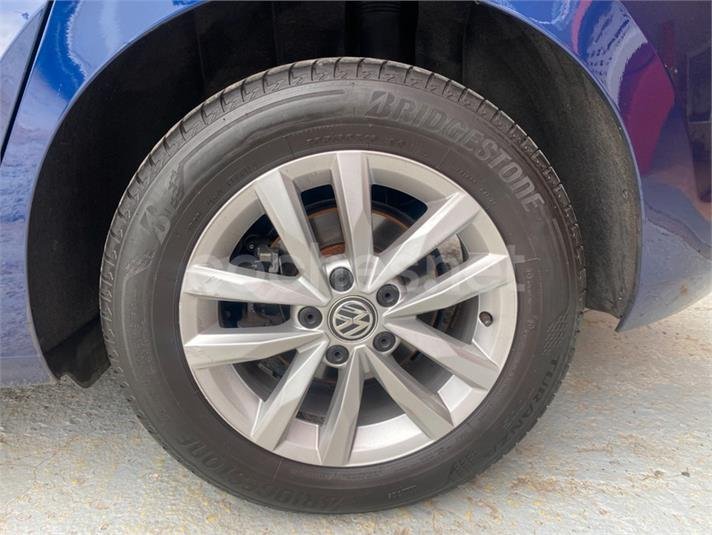 VOLKSWAGEN Touran Business Navi 1.6 TDI BMT