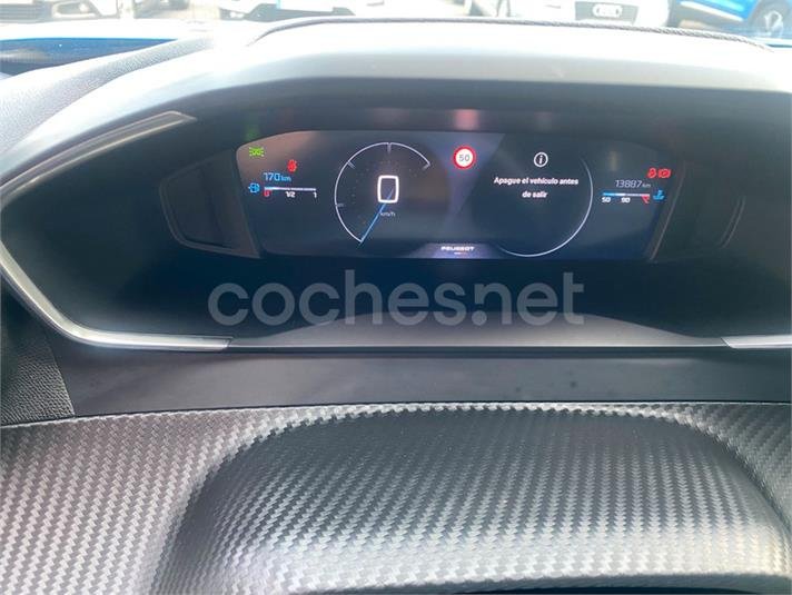 PEUGEOT 2008 Style Puretech 100 SS 6 Vel. MAN