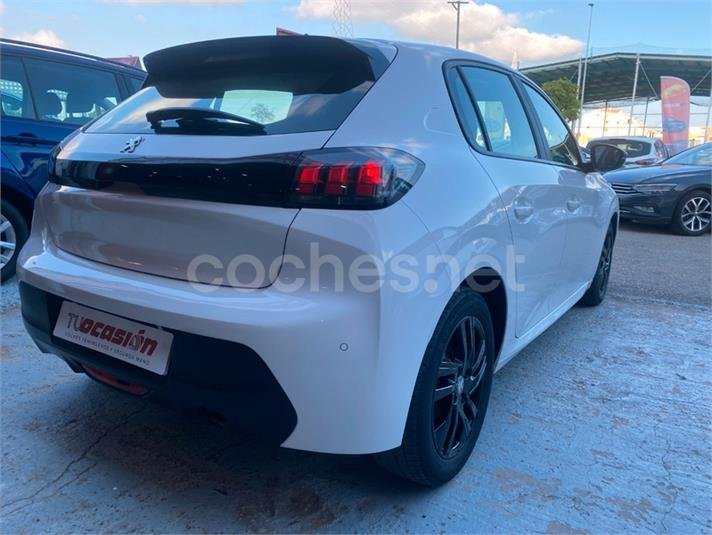 PEUGEOT 208 PureTech Active Pack
