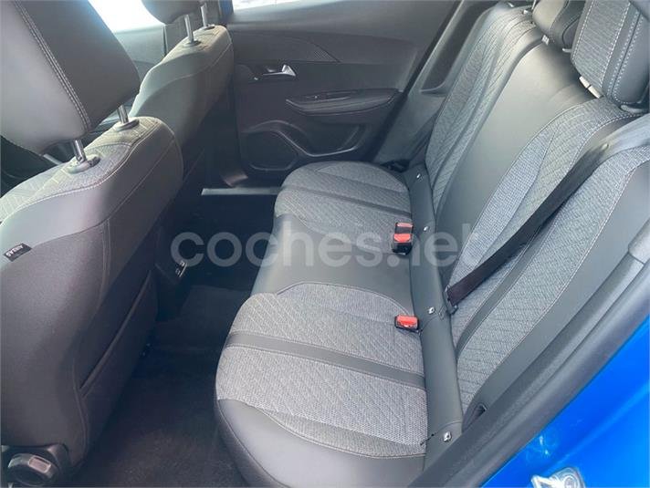 PEUGEOT 2008 Style Puretech 100 SS 6 Vel. MAN