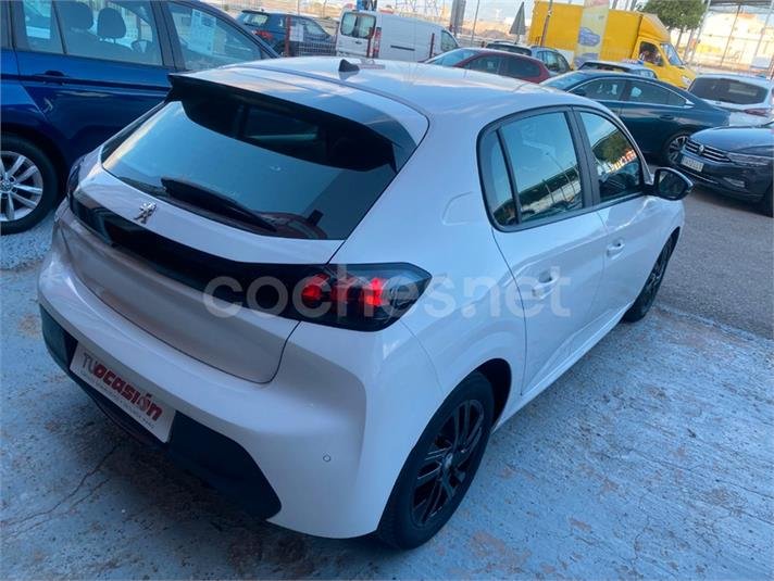 PEUGEOT 208 PureTech Active Pack