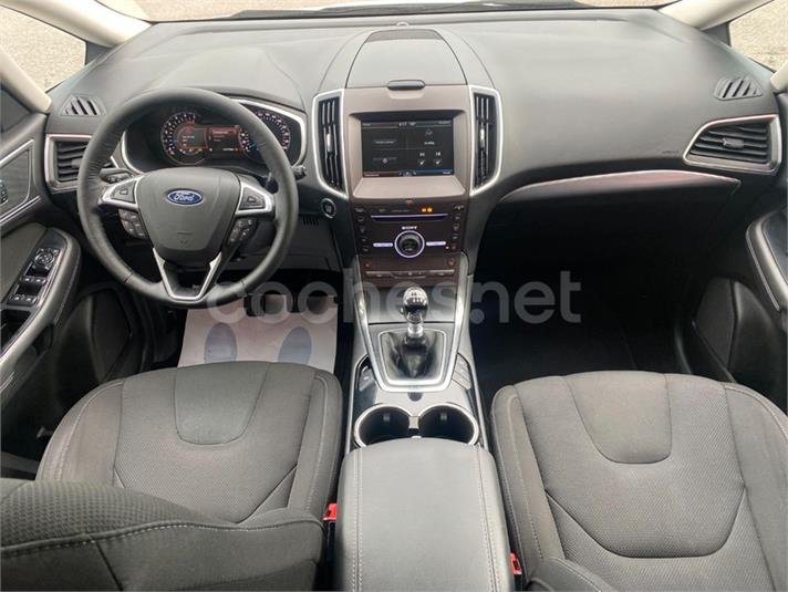 FORD S-MAX 2.0 TDCi Titanium