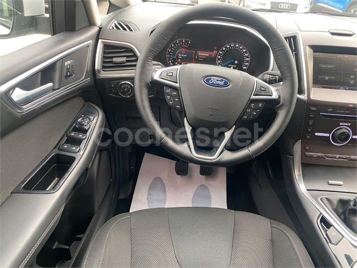 FORD S-MAX 2.0 TDCi Titanium
