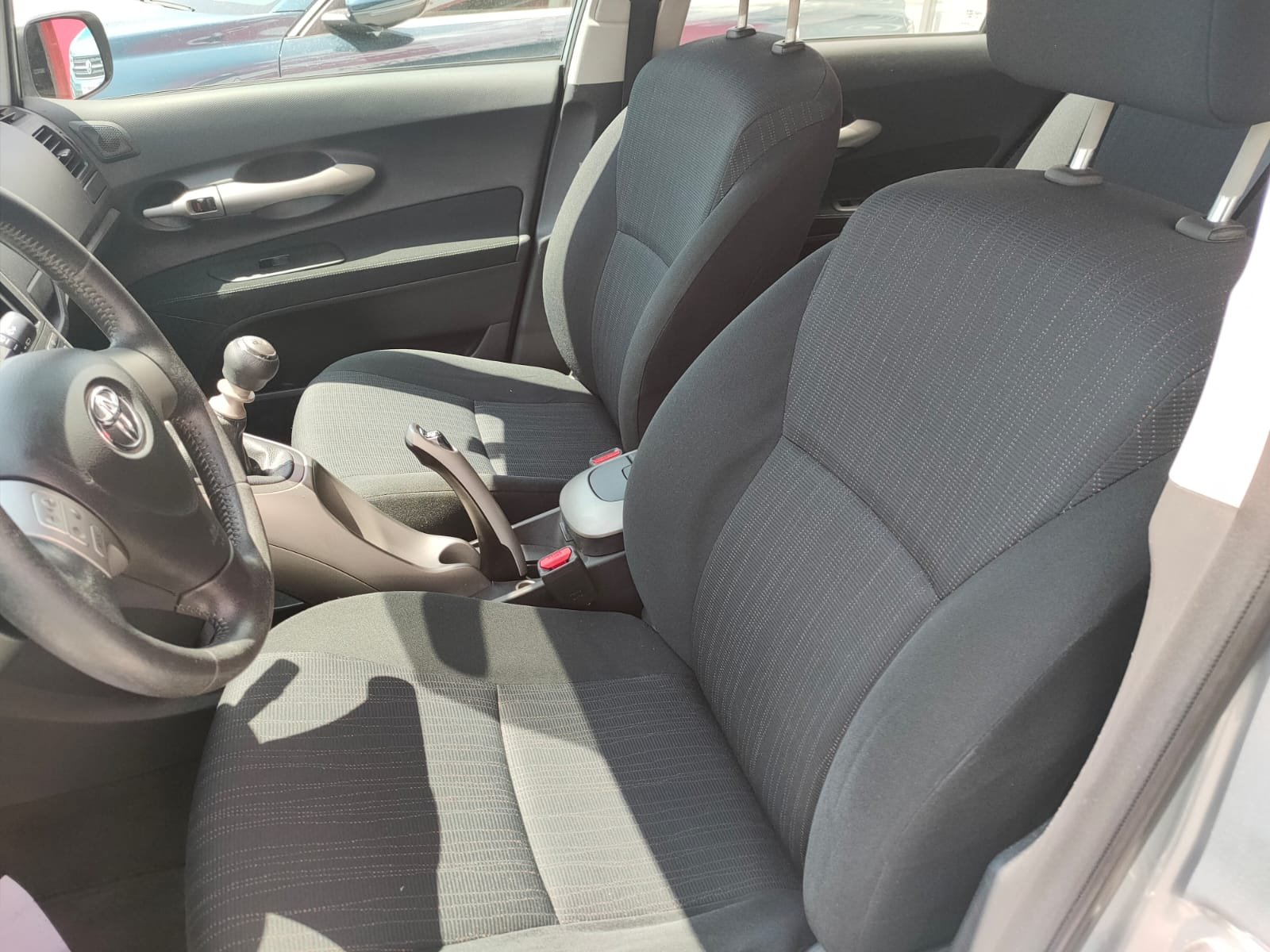 TOYOTA Auris Active