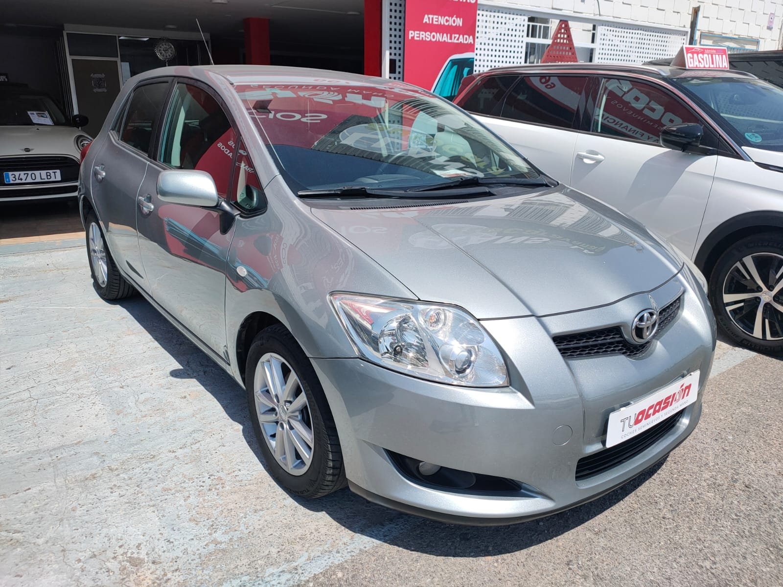TOYOTA Auris Active