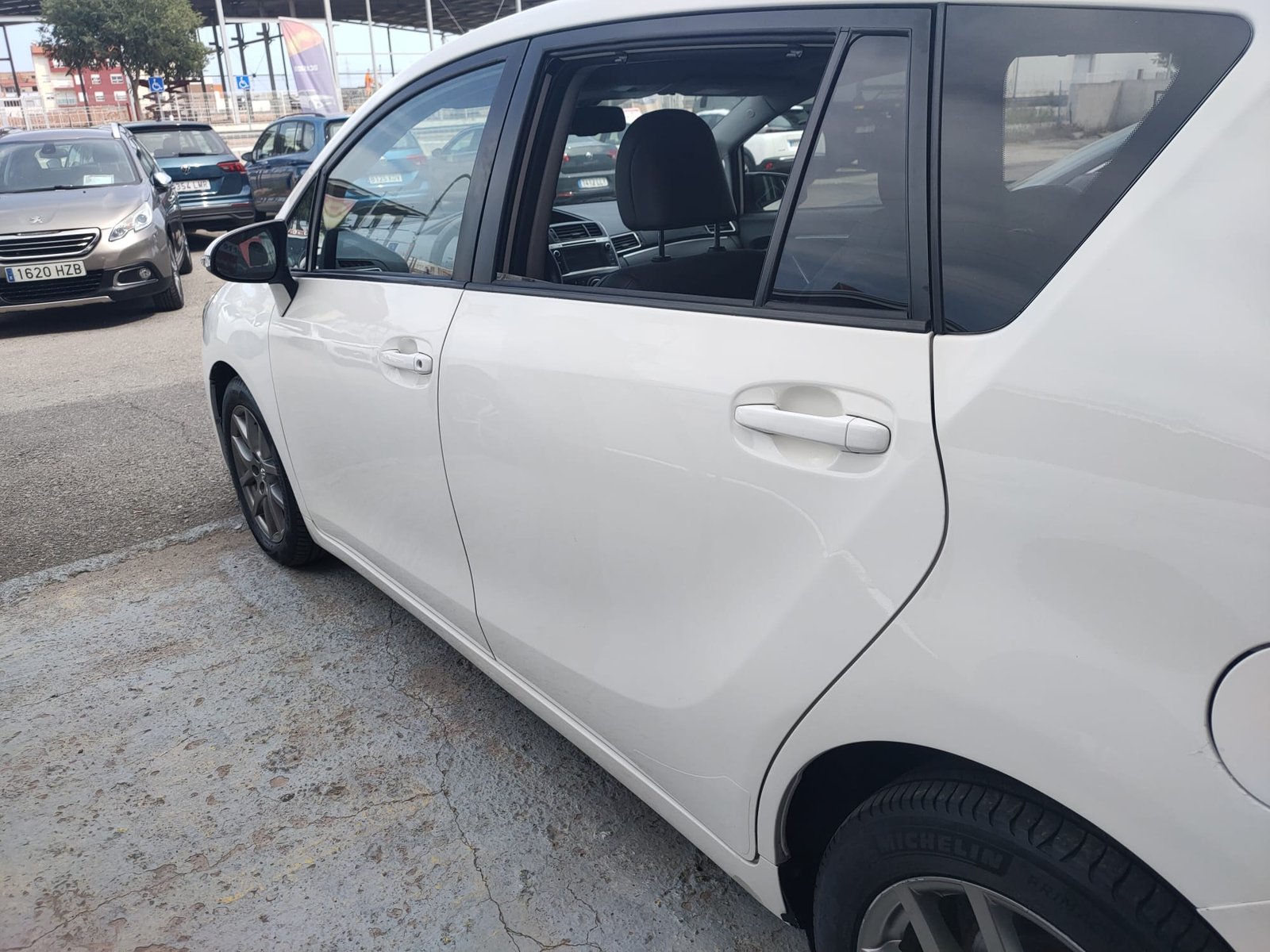 TOYOTA VERSO