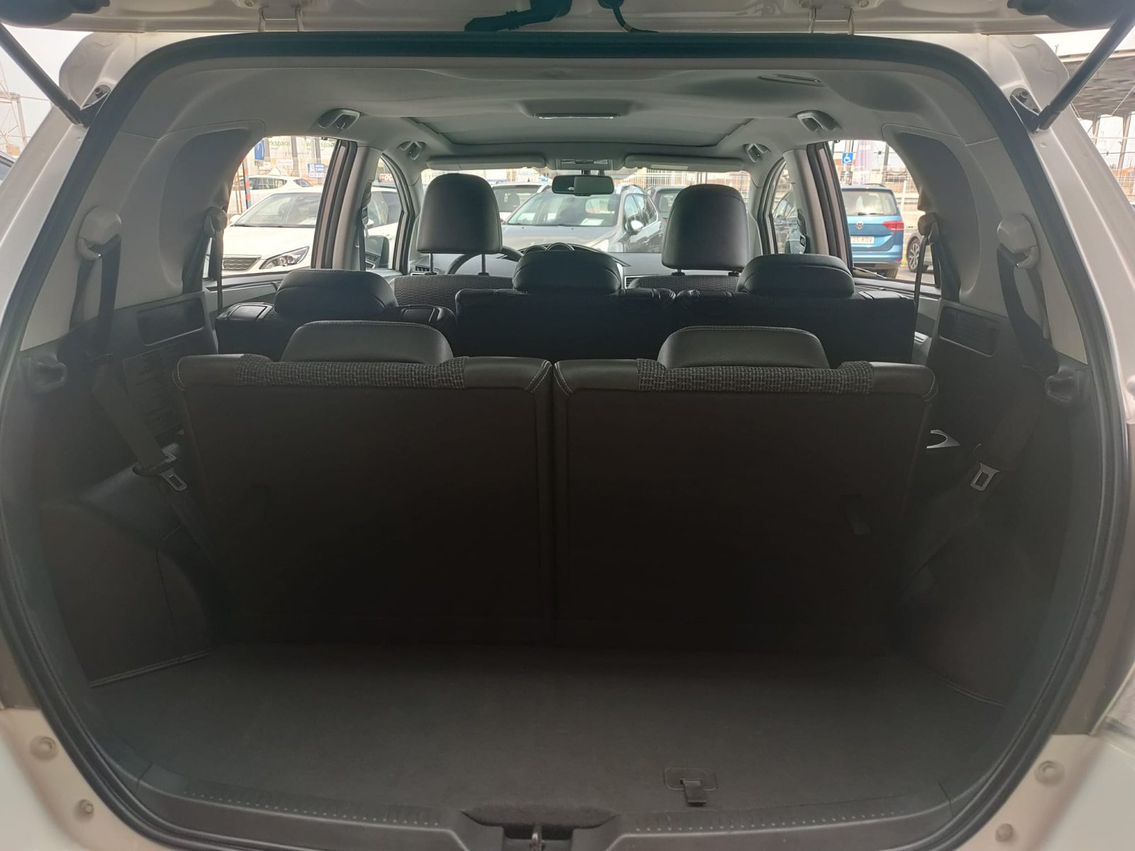TOYOTA VERSO