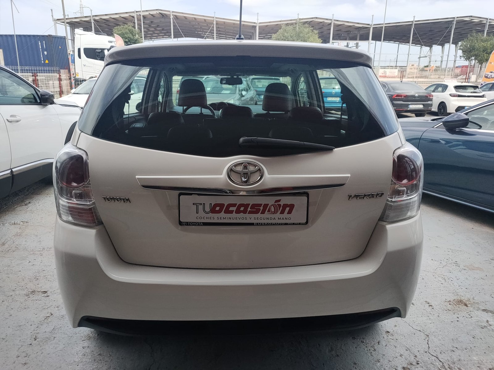 TOYOTA VERSO