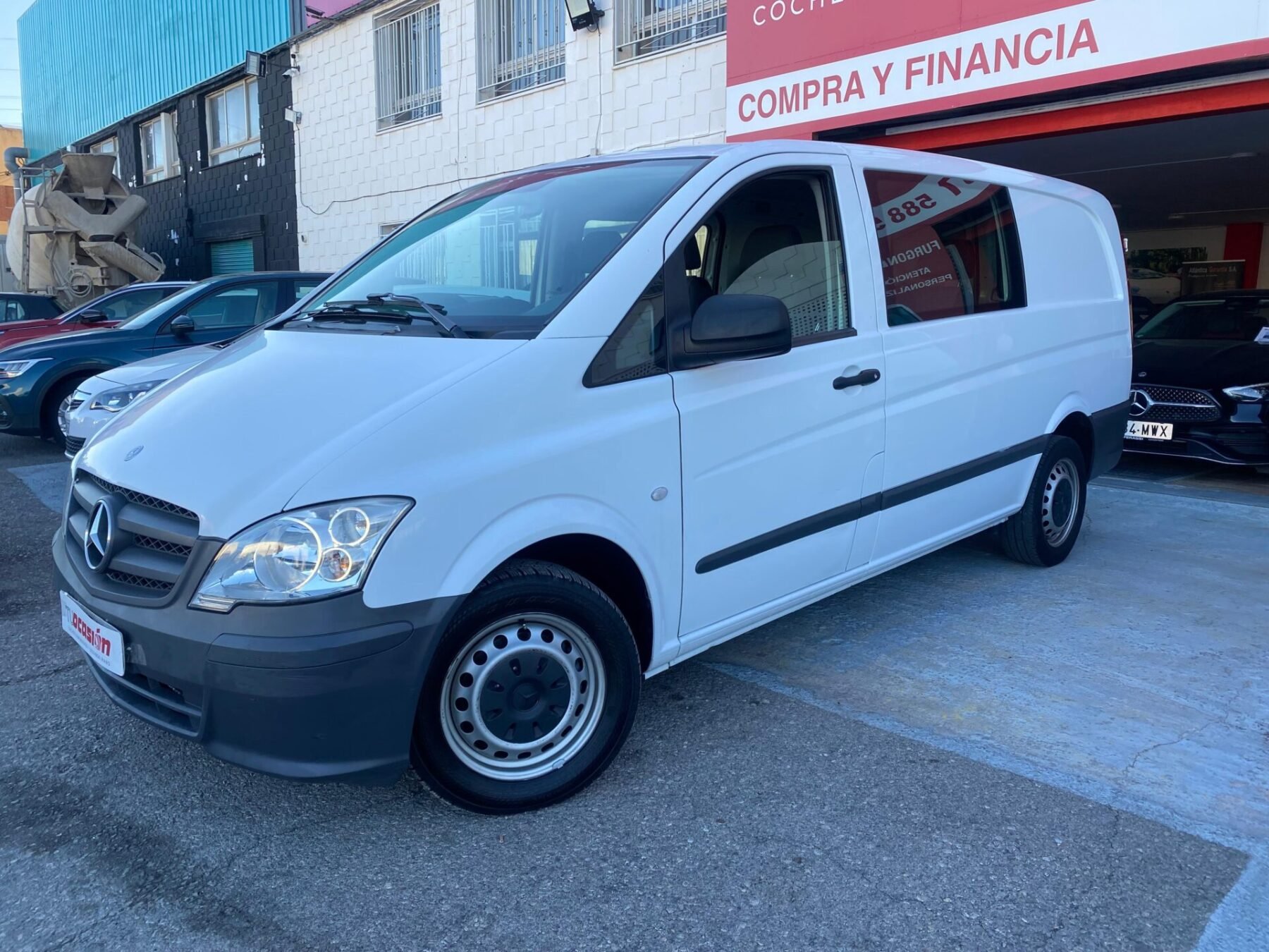 MERCEDES-BENZ VITO SHUTTLE 2.15 CDI MINIBUS LARGO