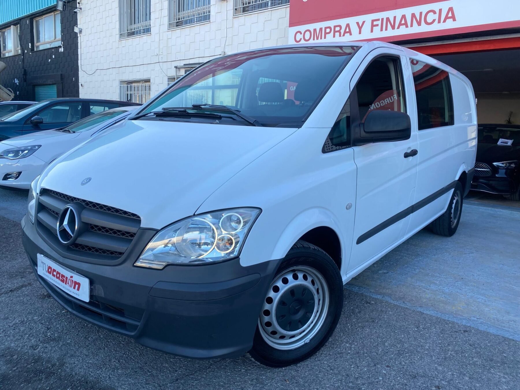 MERCEDES-BENZ VITO SHUTTLE 2.15 CDI MINIBUS LARGO
