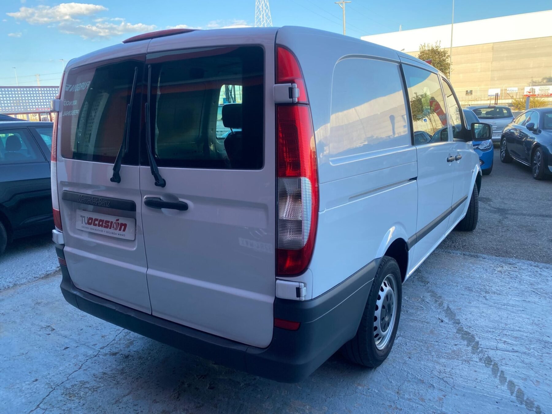 MERCEDES-BENZ VITO SHUTTLE 2.15 CDI MINIBUS LARGO