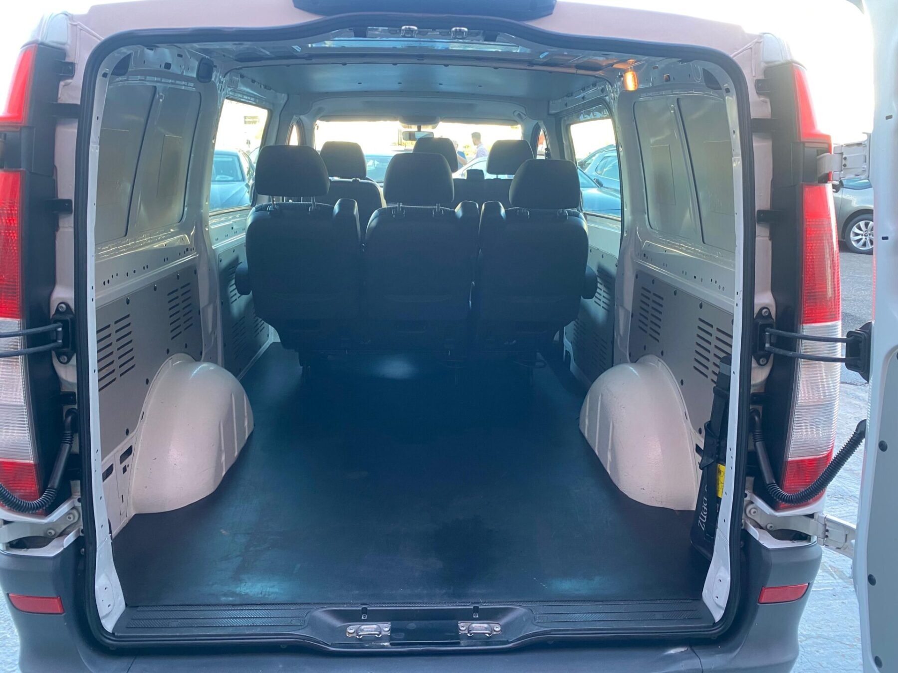 MERCEDES-BENZ VITO SHUTTLE 2.15 CDI MINIBUS LARGO