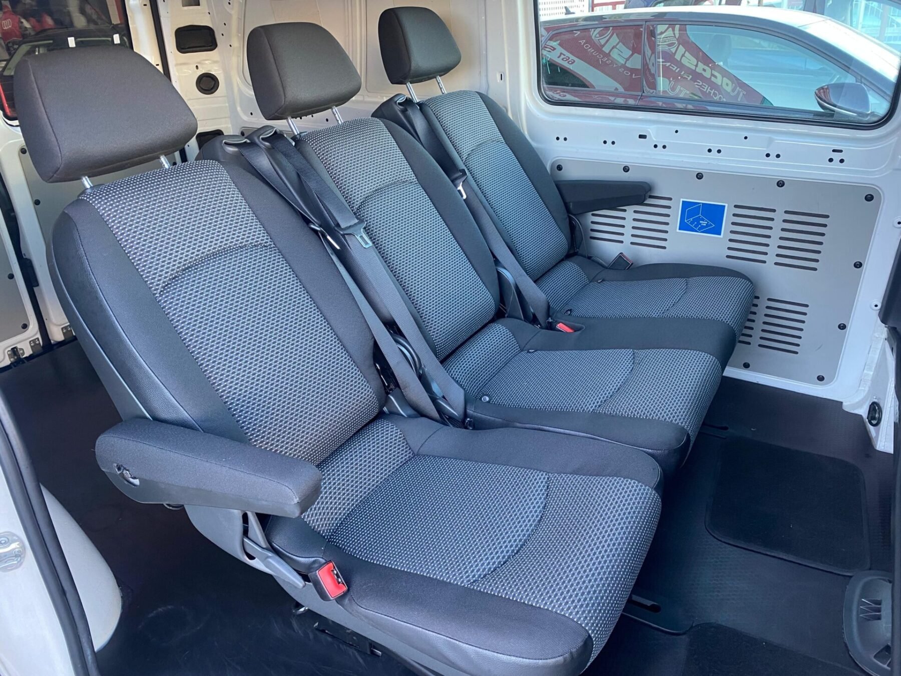 MERCEDES-BENZ VITO SHUTTLE 2.15 CDI MINIBUS LARGO