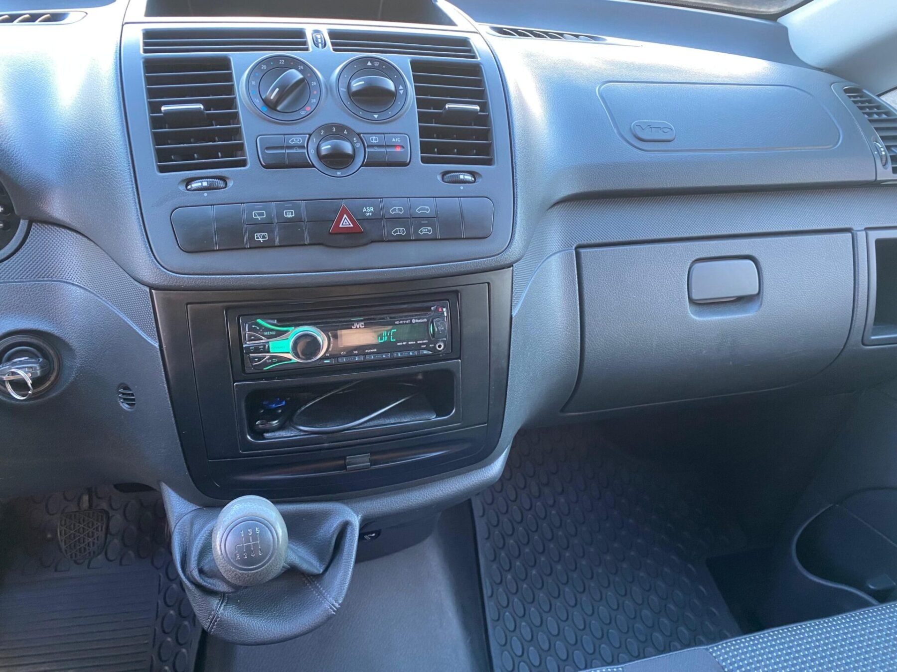 MERCEDES-BENZ VITO SHUTTLE 2.15 CDI MINIBUS LARGO