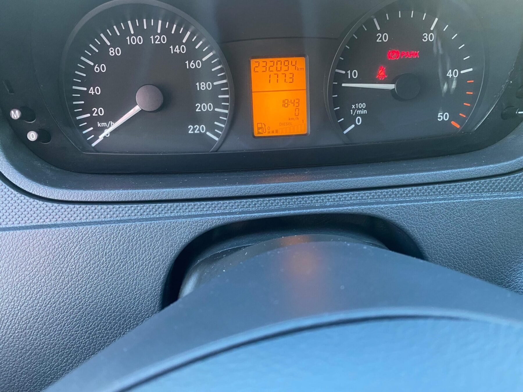 MERCEDES-BENZ VITO SHUTTLE 2.15 CDI MINIBUS LARGO