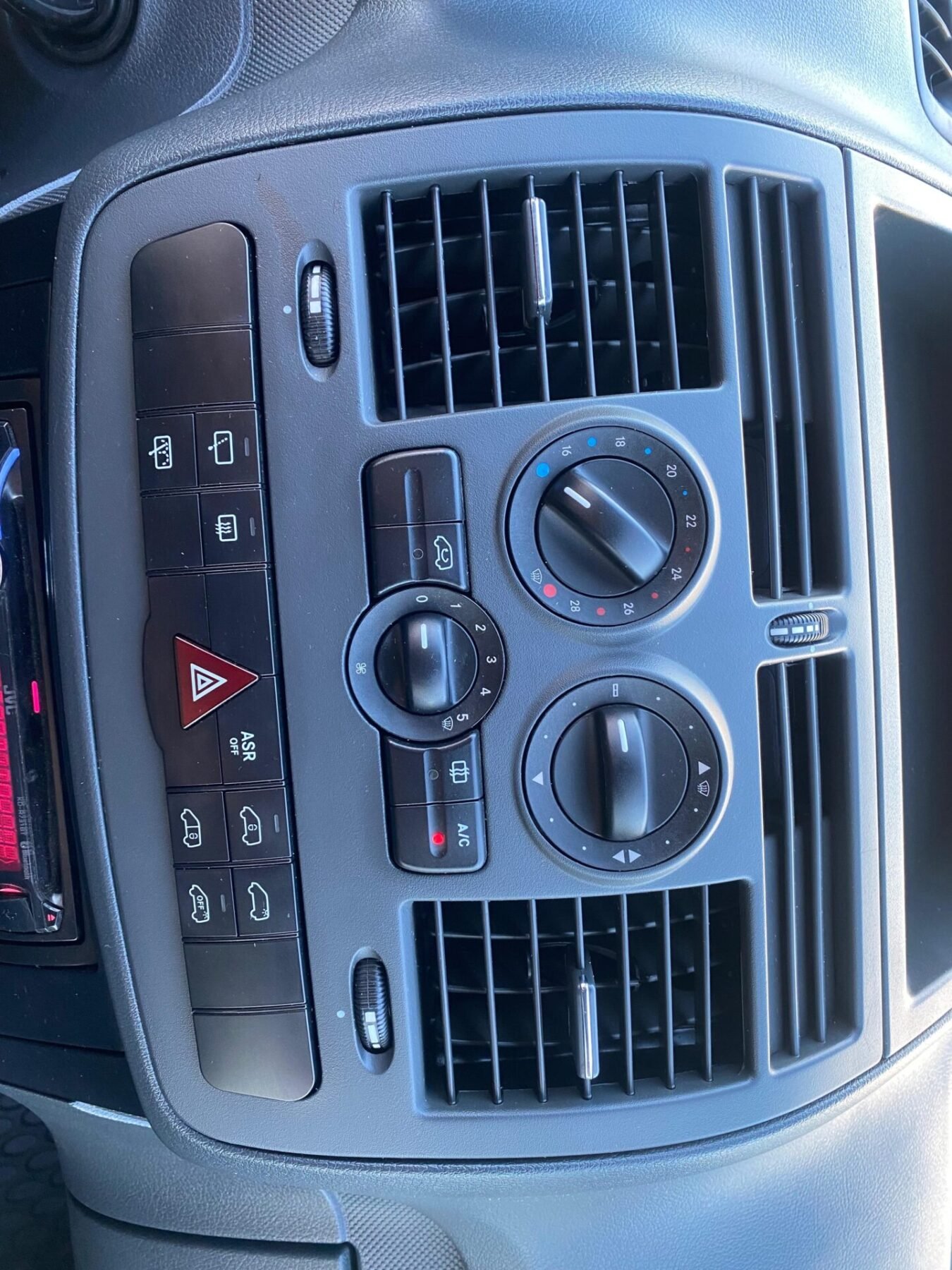 MERCEDES-BENZ VITO SHUTTLE 2.15 CDI MINIBUS LARGO